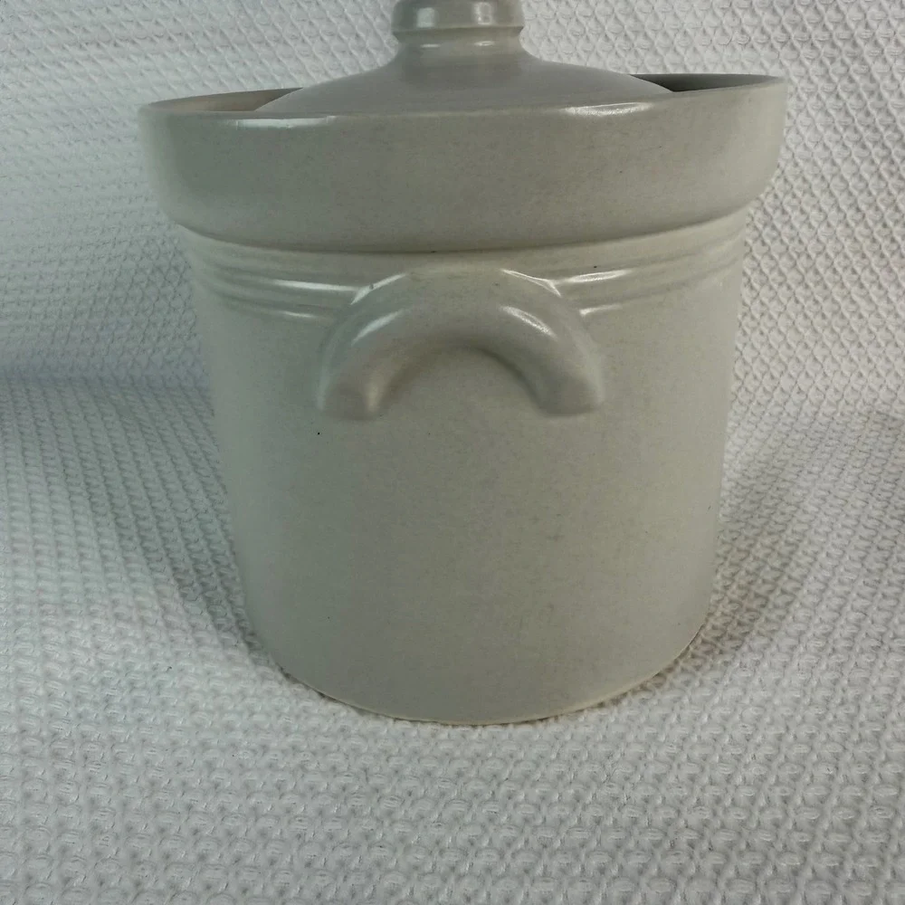Vintage Pfaltzgraff Yorktowne Stoneware Crock with Lid Blue Keystone #2 USA